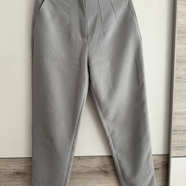 Pantalon en tissu gris Gr. 38