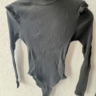 Ribbed Black Bodysuit