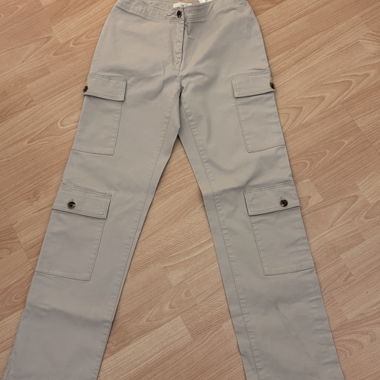 Pantaloni cargo H&M – Beige / Crema (Taglia M)