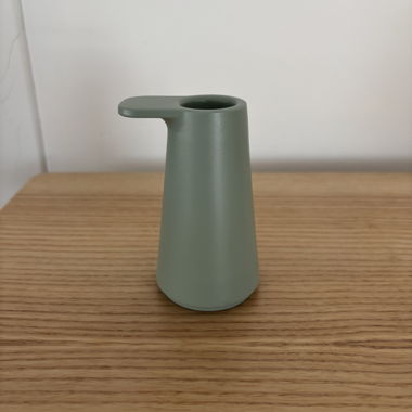 Muuto "Grip" Candlestick Green