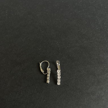 BOUCLED’OREILLE PENDANTE