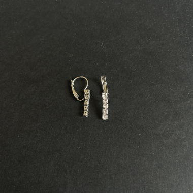 BOUCLED’OREILLE PENDANTE