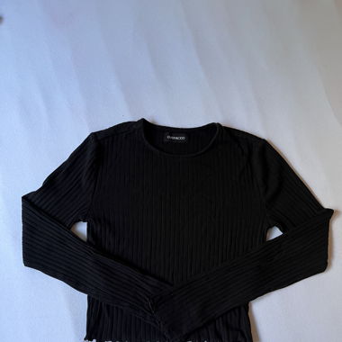 Manches longues noires