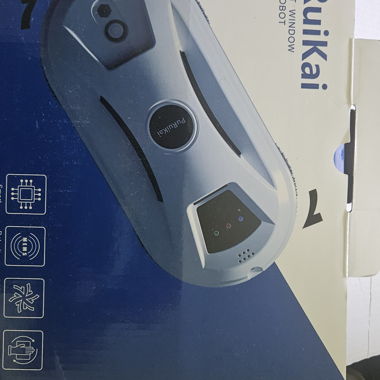 Robot laveur de vitres