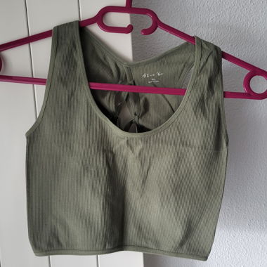 Haut crop sans manches kaki