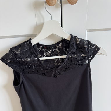 T-Shirt Guess