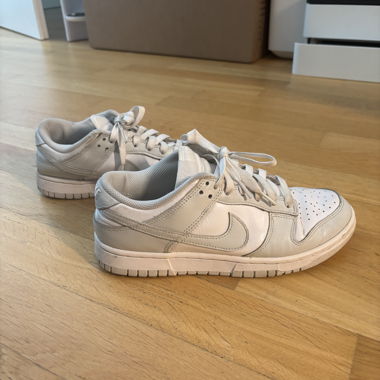 Nike Dunk Low Gris et blanc