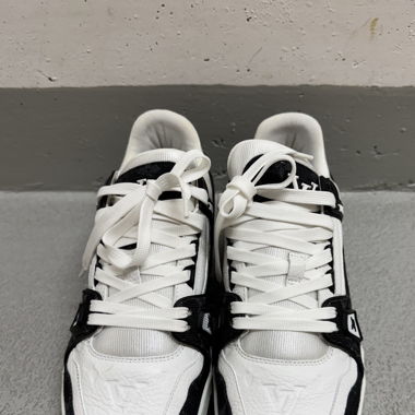 Louis Vuitton Sneaker