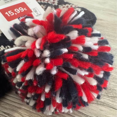 Neuer Wintermütze mit Etikette Chicco