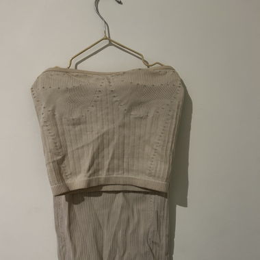 Ensemble de crop top et longue jupe moulante 