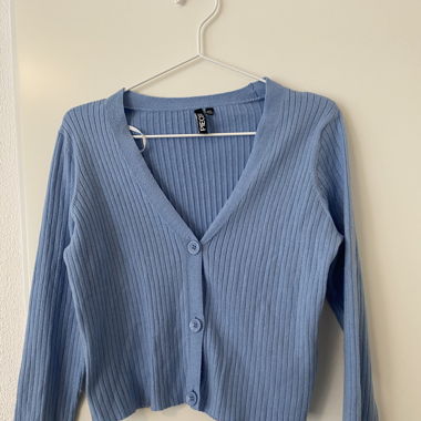 Cardigan mit Knöpfen / Hellblau