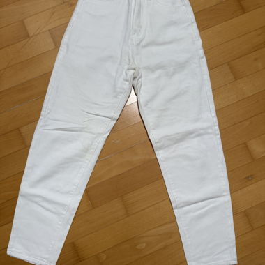 Jeans bianchi a vita alta