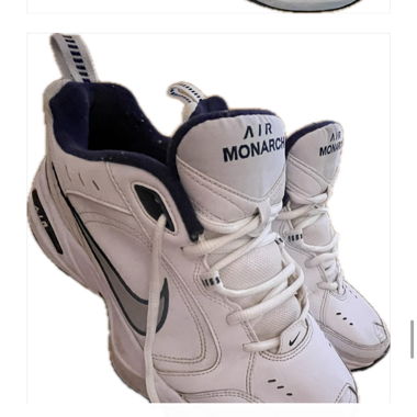 Nike Monarch