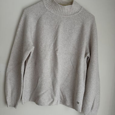 Maglione marrone chiaro