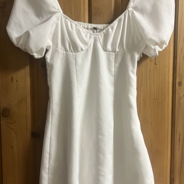 White dress with puff sleeves