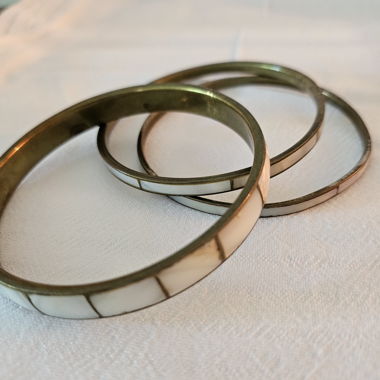 Set de bracelets manchette en nacre