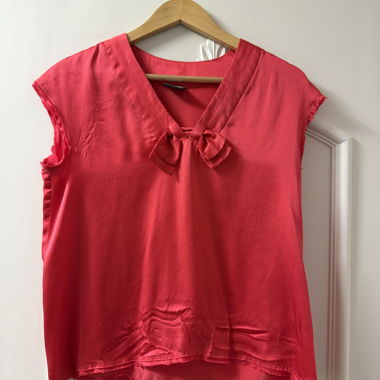 Top da donna rosso con fiocco - seta