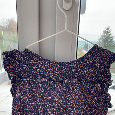 cute flowery top