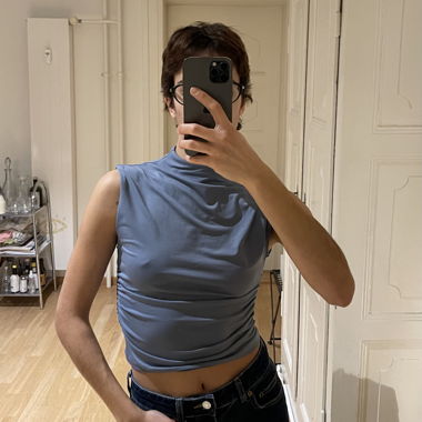 Blue top
