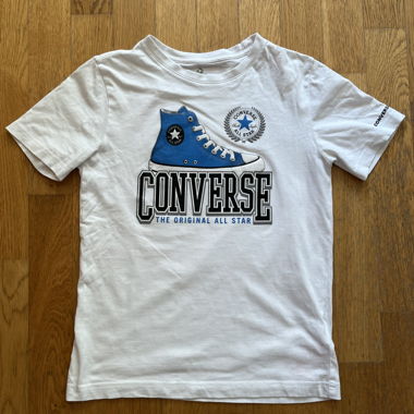 Converse T-shirt