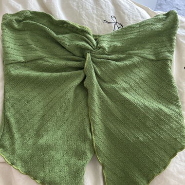 Top in tessuto verde