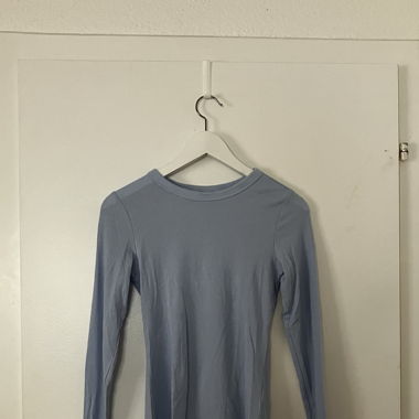 Blaues Oberteil