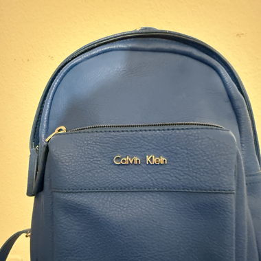 Eleganter Calvin Klein Mini-Rucksack in Royalblau