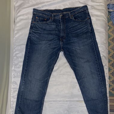 Pantalon levis 
