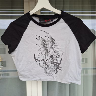 Crop top Killstar dragon noir et blanc