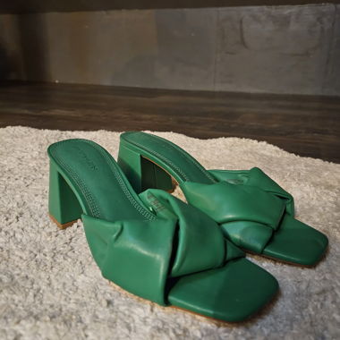 Sandali Stradivarius con tacco