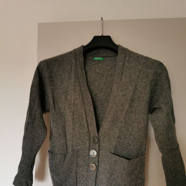 Graue Pullover Grösse S
