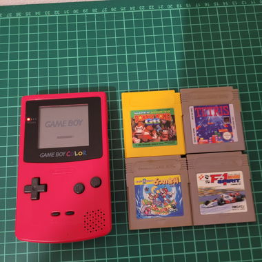 Gameboy color plus 4 Games