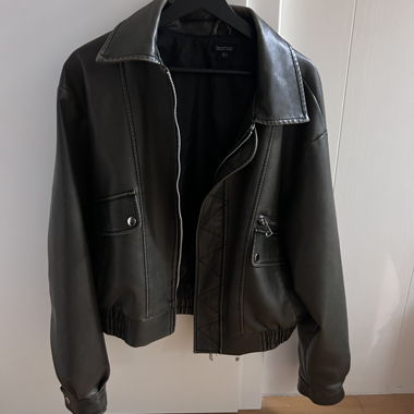 boohoo Kunstlederjacke schwarz EUR 42
