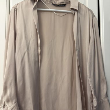 Blusa in raso beige