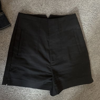 Pantaloncini neri