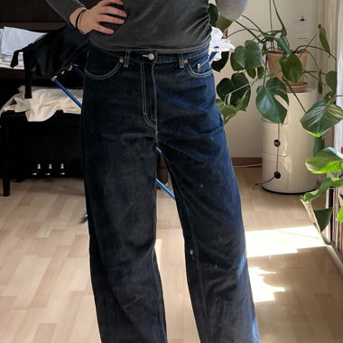 rail mid loose jeans 