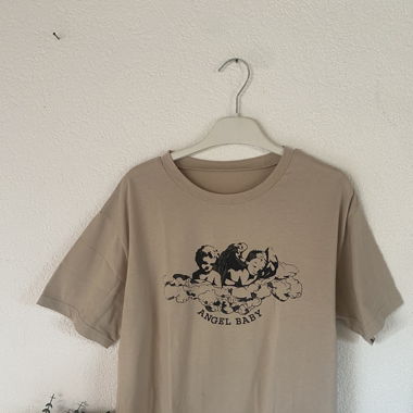 Brown t shirt