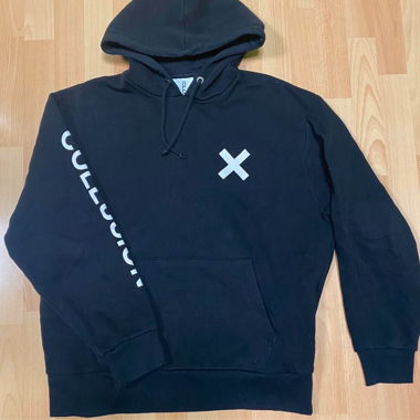 Collusion Hoodie in Schwarz