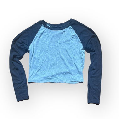 grey and black longsleeve