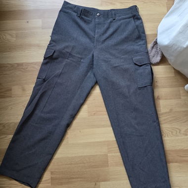 Pantaloni cargo grigi