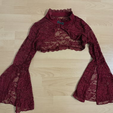 Top goth in pizzo bordeaux