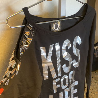 Top noir Kiss For Life ça se porte comme une robe 
