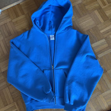 Akimbo hoodie