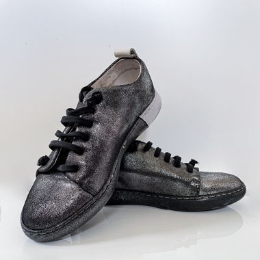 Pirate Black PANTONE Sneaker, Gr.36