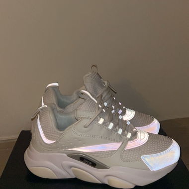B22 Dior