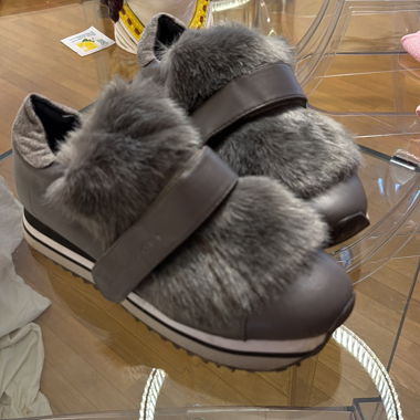 Sneakers pelose grigie
