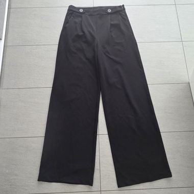 Weite schwarze Hose ANNA FIELD Tall