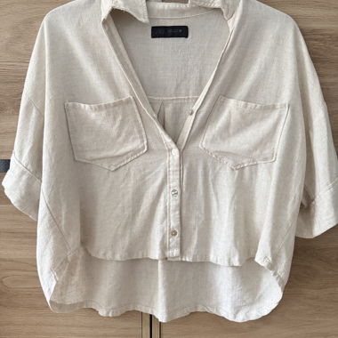 Flowy cropped blouse
