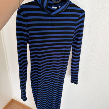 Robe bodycon rayée