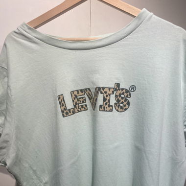 Levis T-shirt